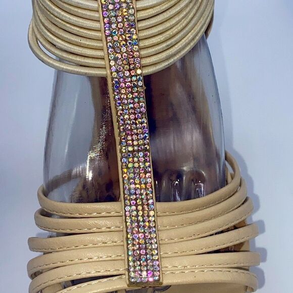 ✨ Italina Cream & Brown Embellished Wedge Sandals with Cork Platform✨GUC✨ - Picture 6 of 17